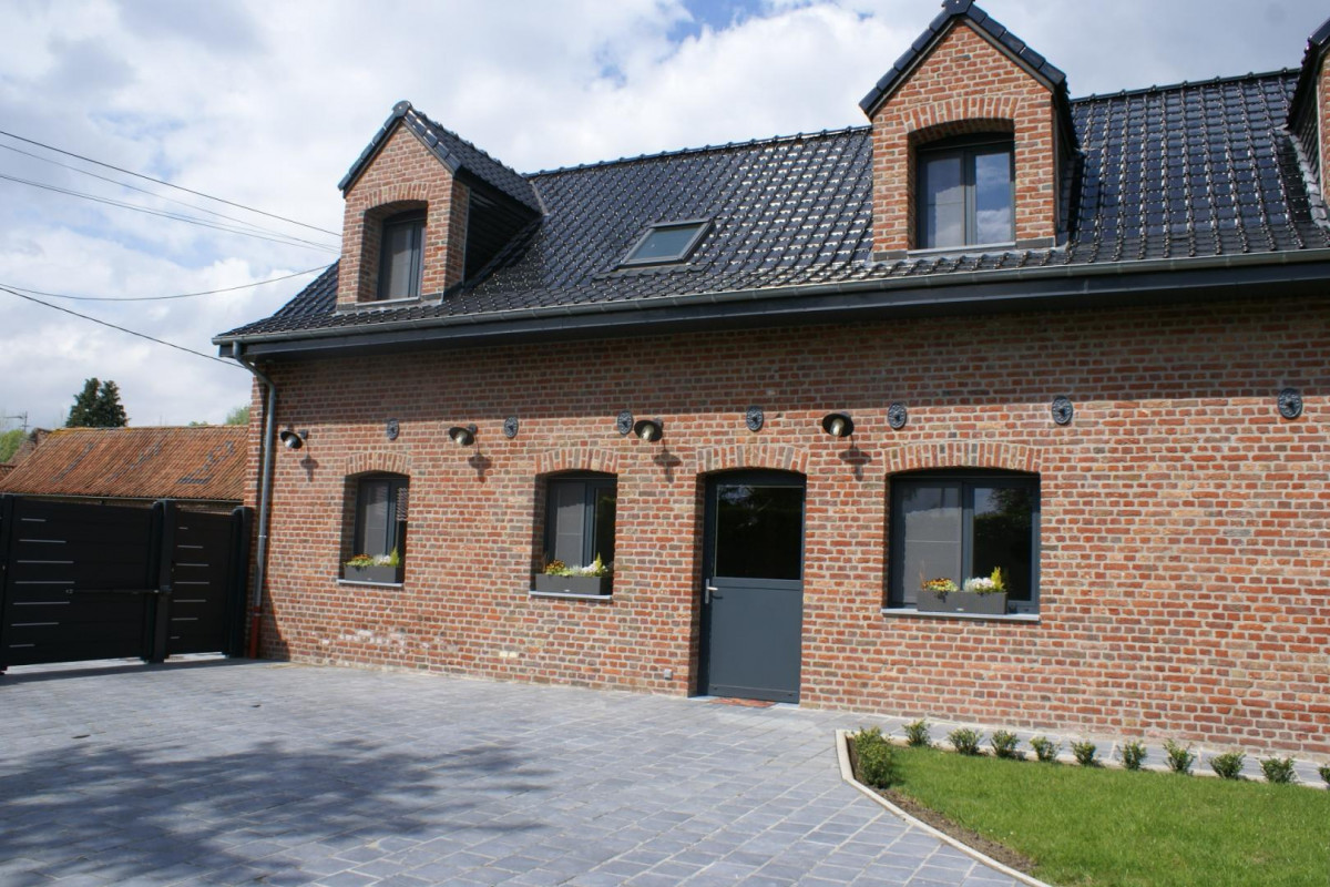 photo 0