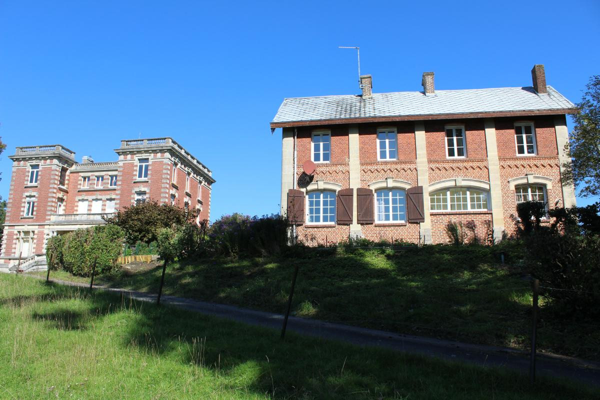 photo 0