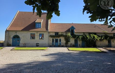 G&icirc;te n&deg;592661 Qua&euml;dypre - Nord - photo