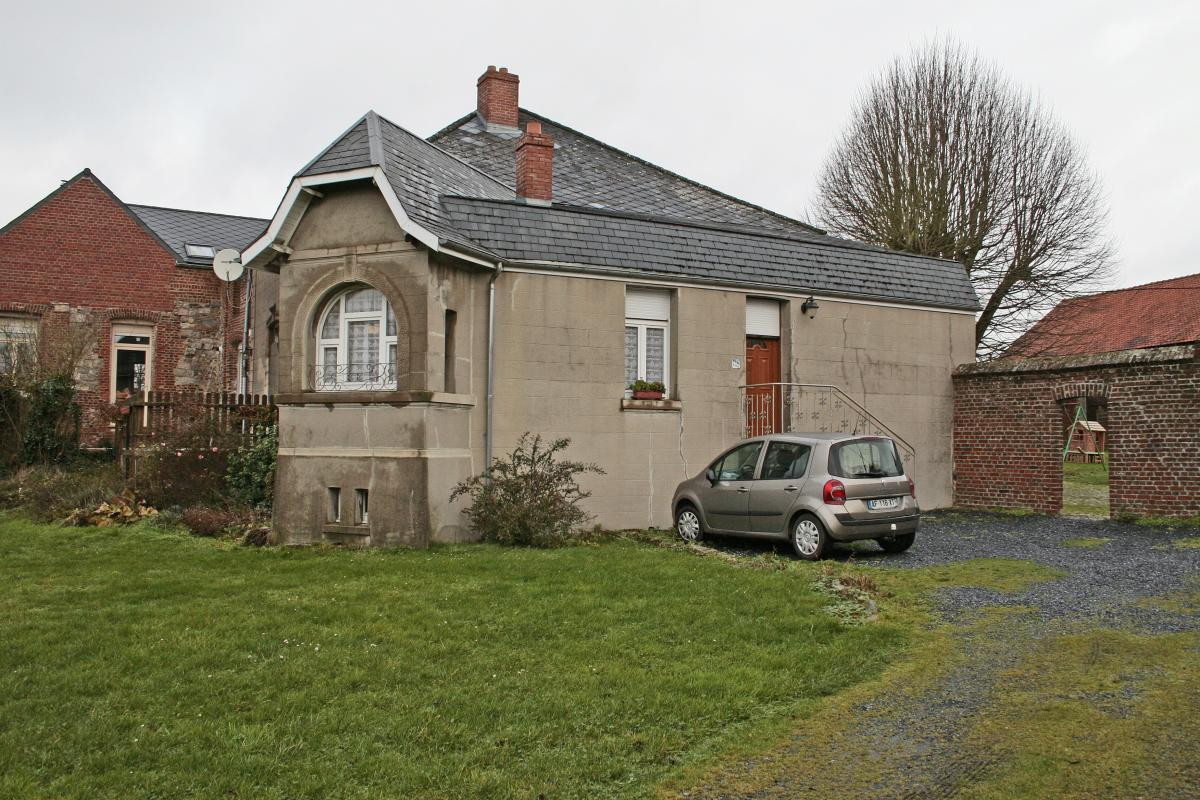 photo 0