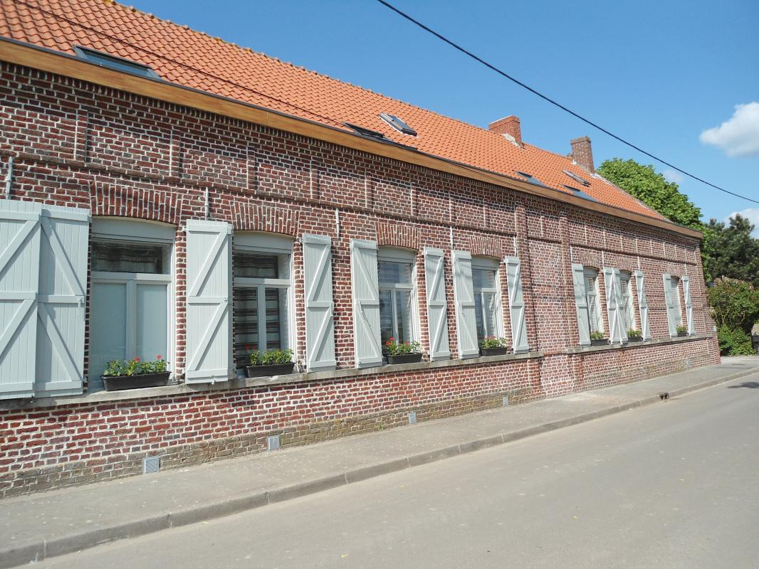 photo 0