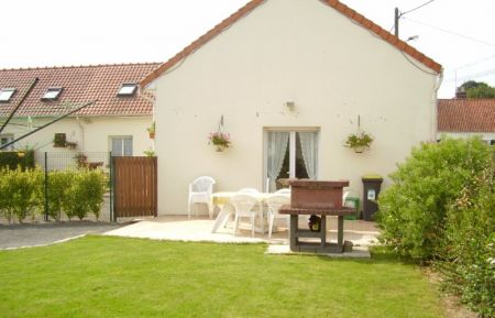 Entrée extérieure Gîte n°G572827 Pihen-lès-Guînes - Pas-de-Calais - Entrée extérieure