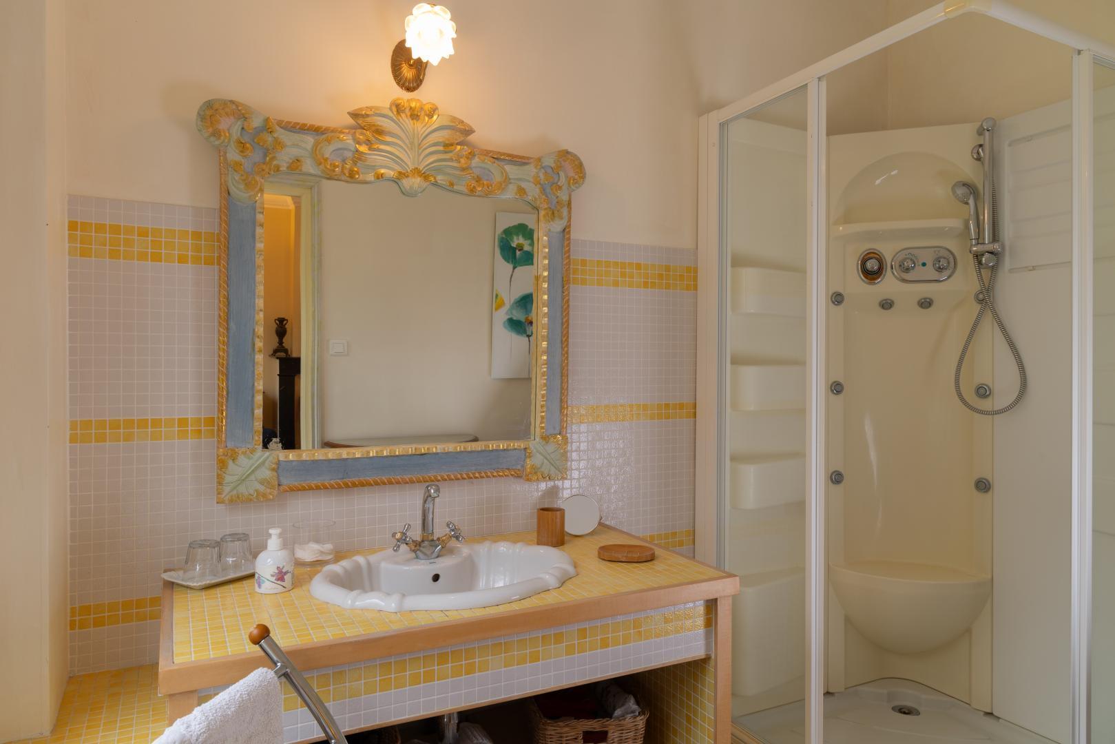 Salle de bain de la chambre Bouton d'or photo 3