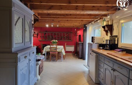 G&icirc;te n&deg;G622593 Oye-Plage - Pas-de-Calais - Pi&egrave;ce &agrave; vivre avec cuisine &eacute;quip&eacute;e ouvert sur le coin repas et salon