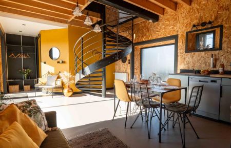 G&icirc;te n&deg;G622569 Wierre-Effroy - Pas-de-Calais - Pi&egrave;ce de vie avec cuisine ouverte sur espace repas et coin salon