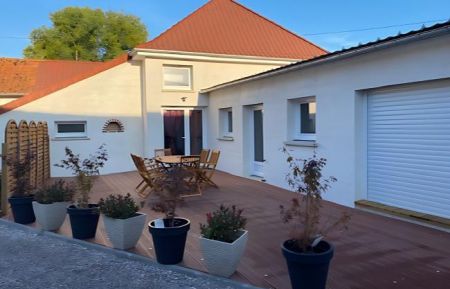 Façade du gîte et terrasse Gîte n°G622577 Brimeux - Pas-de-Calais - Façade du gîte et terrasse
