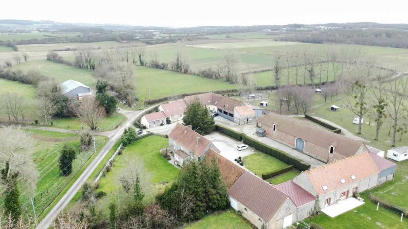 Espace de vie intérieur du gîte de groupe La Vausserie