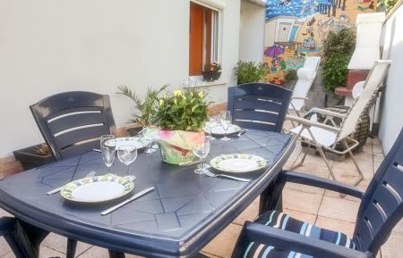 G&icirc;te n&deg;G11300 Sangatte - Pas-de-Calais - repas d&eacute;tente autour d'un barbecue 